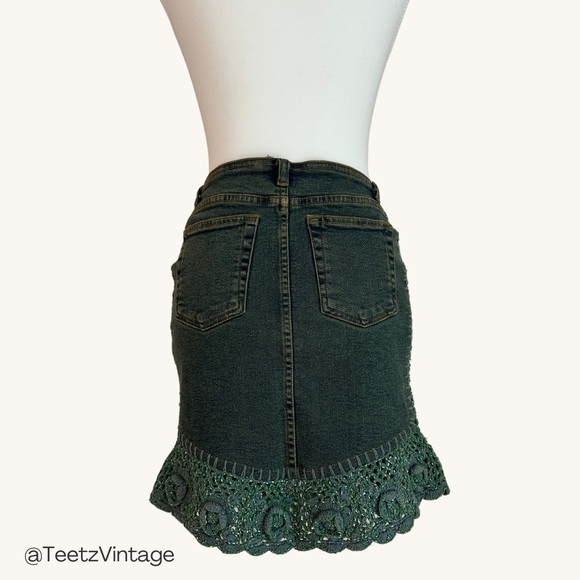 SOLD - Y2K BEADED CROCHET DENIM SKIRT - Picture 10 of 11
